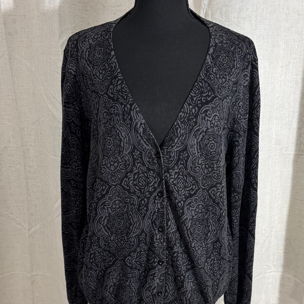 St. John's Bay Black and Gray Cardigan Sweater